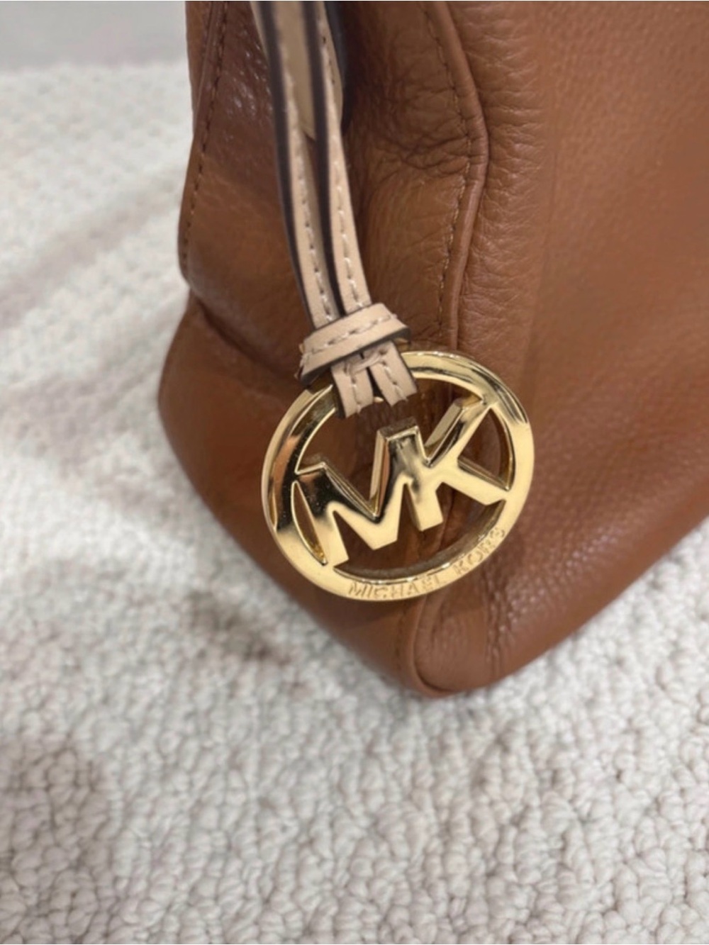 Michael Michael Kors leather bag - Picture 2 of 5